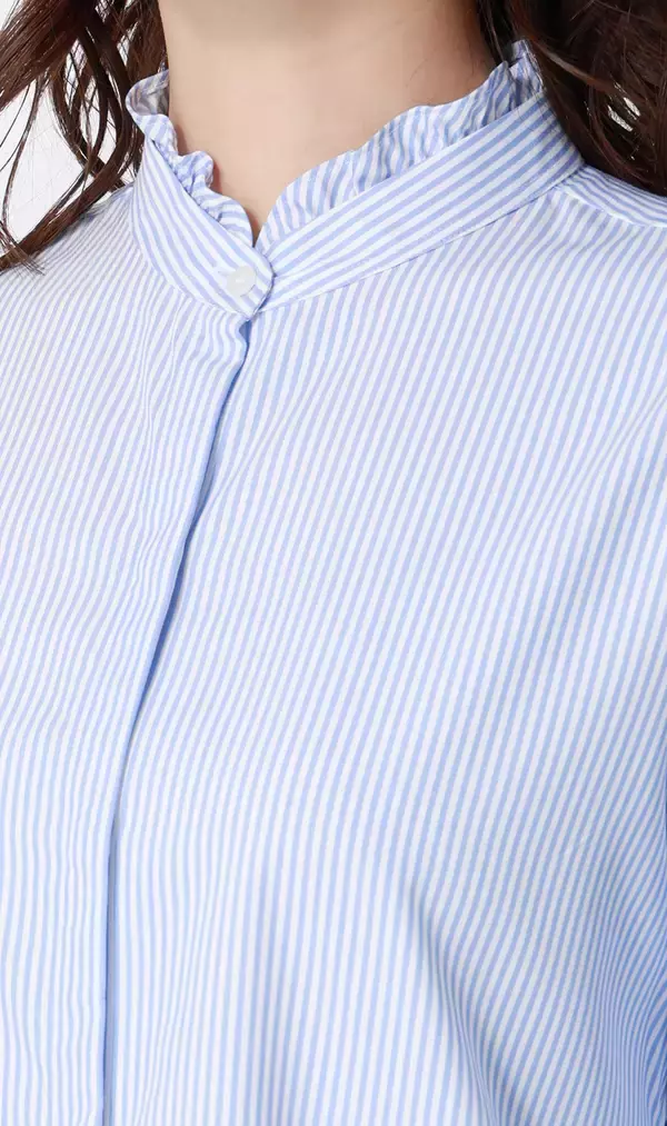 「1着で4通りの着こなし、着替えなしでシーンに合わせた装いを実現 フリルを持ち歩いて、いつでもどこでも変幻自在のカスタムブラウス登場」の画像