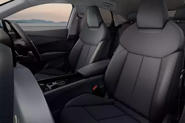 「新型Audi Q3シリーズを発売」の画像