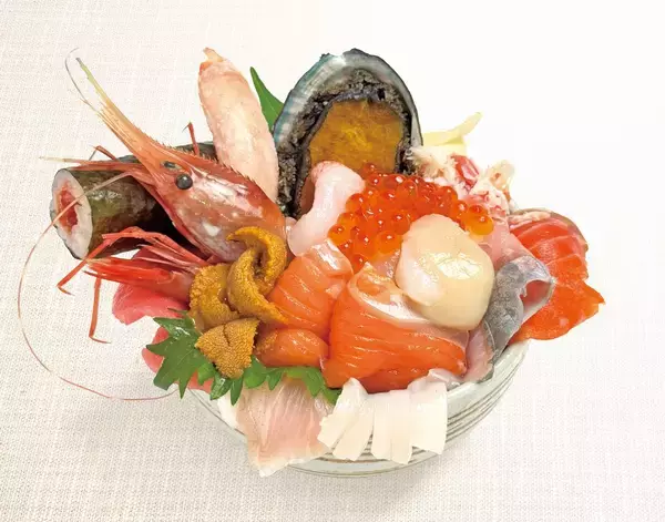 「【京王百貨店 新宿店】過去最大8店舗展開の京王ラーメンフェスや京王百貨店限定の背徳ひんやりスイーツなど、実演グルメが充実　過去最長21日間、計90店舗出店の 「大北海道展」」の画像