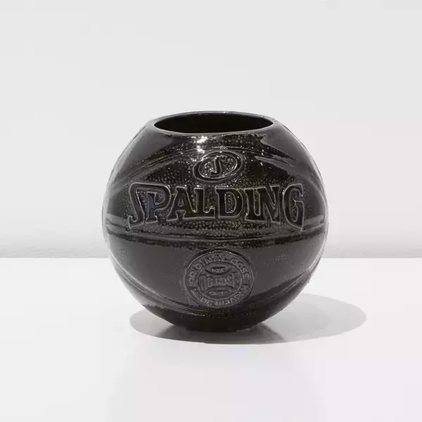 「ORIGINAL ROSE x SPALDING COLLABORATION by B’s International　」の画像