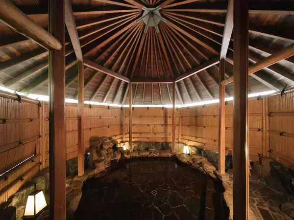 「《道後温泉で、１棟貸切ウェディング！》１日１組限定☆老舗旅館「旅亭 うめ乃や」を貸切♪プライベートウェディング。贅沢空間で叶える、幸福なひととき。」の画像