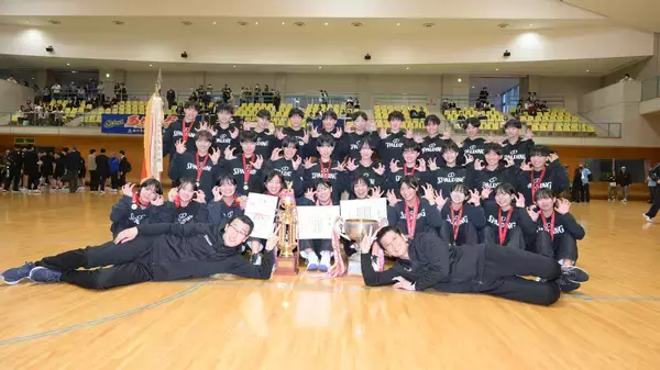 「オリジナルチームウェアが作成できる新デザインシミュレーター『SPALDING TEAM ORDER SIMULATOR』を12月22日より提供開始」の画像