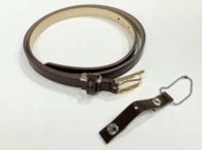 どんなスタイルにも合わせやすい万能デザイン9割の方に選ばれる15mm幅ベルトにホルダー付きモデルが新登場