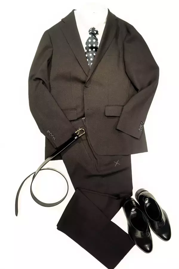 「2020年からの累計販売数が約7万着を誇る高機能セットアップスーツコスパに優れた「アーバンセッター」を前年比3倍の数量で展開」の画像