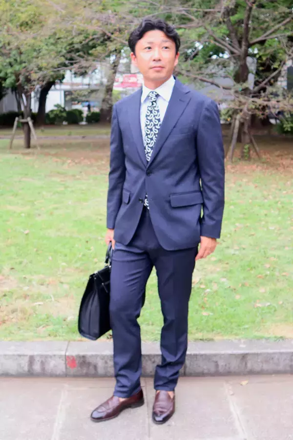 「2020年からの累計販売数が約7万着を誇る高機能セットアップスーツコスパに優れた「アーバンセッター」を前年比3倍の数量で展開」の画像