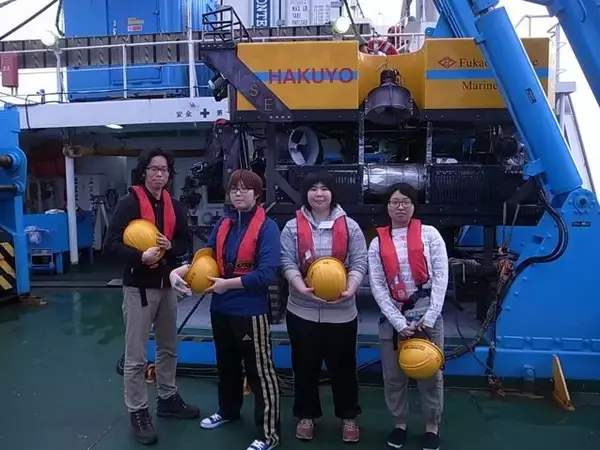 「立正大学が小笠原村で展示事業「深海の宝箱 -- 宝石サンゴ展」を開催　～小笠原諸島周辺海域の被害実態の調査結果を報告～」の画像