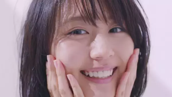 「SK-II 美白スキンケア 新CM 公開 有村架純さんが語る「ヤバい。私、前より、キレイになっているかも。」SK-IIアンバサダーになって一年、“運命の出会い”が変えたこと。」の画像