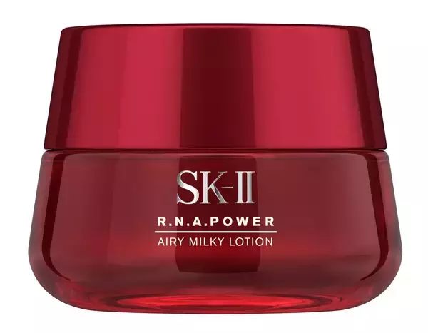 「「7年前より、いい感じ！」 綾瀬はるか　“うるツヤたまご肌”の秘密を新テレビCMで公開 SK-II : 2017年9月1日（金）より全国でオンエア開始」の画像