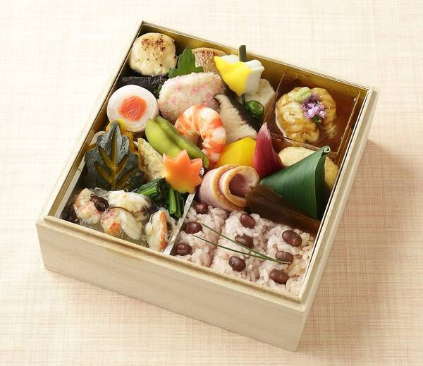 長寿の願いを込めて 料亭がてがける華やかなお弁当や 金箔 銀箔をちらした和菓子を京都高島屋で販売 敬老の日特集 17年9月6日 エキサイトニュース