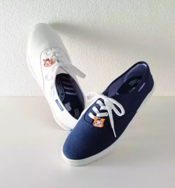 「20年ぶりの優勝をめざす横浜DeNAベイスターズ。観戦時には『横浜ブルー』のグッズを！横浜高島屋限定コラボグッズが勢揃い！３月28日(水)から４月10日(火)まで販売。」の画像