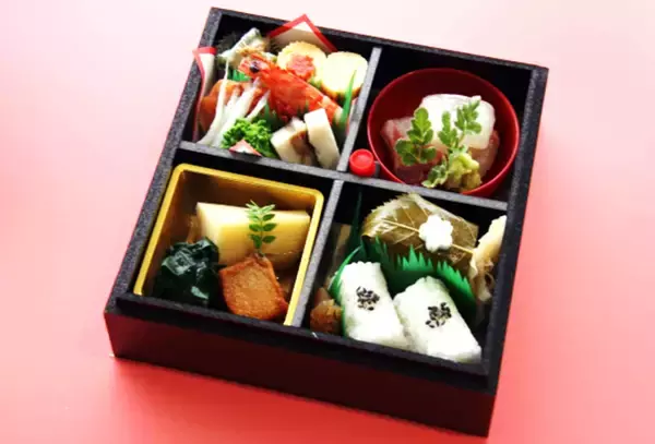 「早くも桜満開のシーズン　高島屋大阪店　2018　春のお花見弁当」の画像