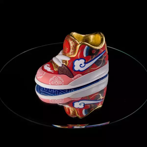 「博多人形師の4代目が挑む、斬新な創作人形の世界を紹介！江戸期の技法で現代のスポーツ選手の人形を制作！　中村弘峰個展　ＭＶＰ（MOST VALUABLE PRAYERS）」の画像