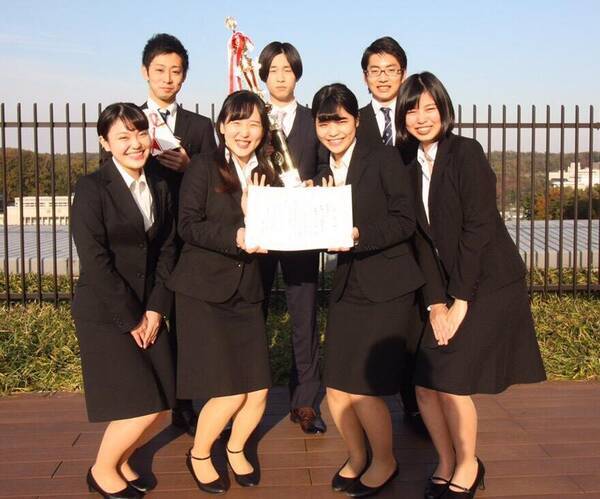 創価大学経営学部の学生チームが 第58回日本学生経済ゼミナール関東部会 インナー大会 でグランプリを受賞 創価大学から2年連続で頂点に輝く 18年11月23日 エキサイトニュース