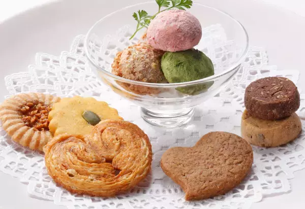 「高島屋の夏ギフトは、さすがの限定良品！愛され続ける“東京ブランド”名店の美味をご紹介！日本橋高島屋ばらのギフトセンターは、7月22日（月）まで開設中！」の画像