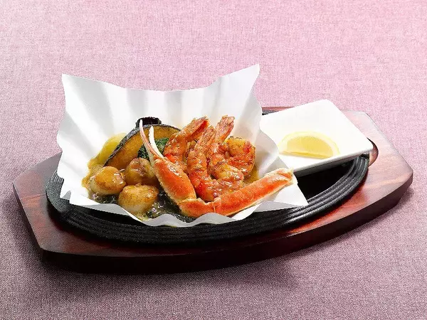 「ロイヤルホスト、フェア『蟹・オマール海老とステーキ』を9月26日（木）から全国で開催」の画像