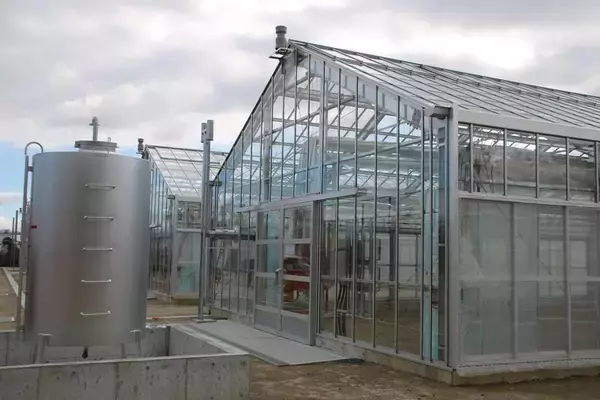 「摂南大学枚方キャンパスに農学部棟が完成」の画像