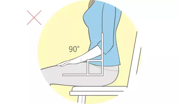 「座りながら筋トレ!?自宅でできる「テレワーク太り」のお手軽解消法！」の画像