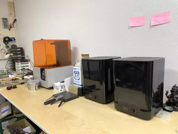 「伝統工芸×3Dプリントジュエリーから、スイマーのフォームを矯正するパドル開発まで」の画像