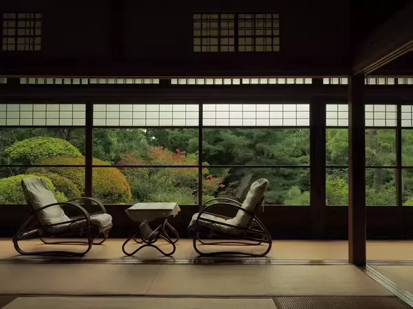 「旧大隈別邸・陸奥別邸跡の庭園寄附で、紺綬褒章を受章」の画像