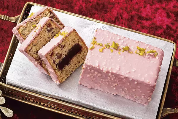 「2種の味が楽しめるハーフ＆ハーフの新作ケーキをはじめ八王子産蜂蜜や米粉を使用したケーキなど全7種を販売」の画像