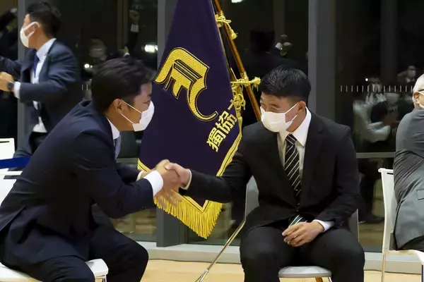 「【獨協大学】硬式野球部の並木秀尊選手（経済学科4年）が東京ヤクルトスワローズより5位指名 -- 獨協大の学生として、初めてNPB所属球団から指名」の画像