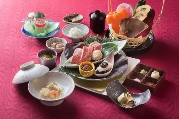 「【ホテル椿山荘東京】1年に5週間だけの絶景「椿絵巻(つばきえまき)～東京椿インスタレーション・アート～」を2021年2月1日より期間限定で実施！」の画像