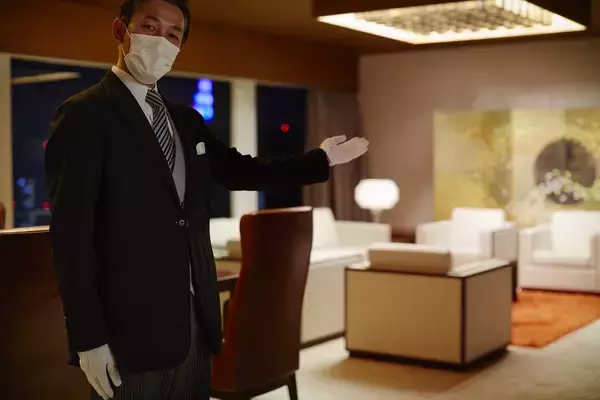 「専属バトラーサービス付きインペリアルスイートルームに泊まる究極ステイ　開業50周年記念『摩天楼に響く、おもてなしの協奏曲(コンチェルト)』」の画像