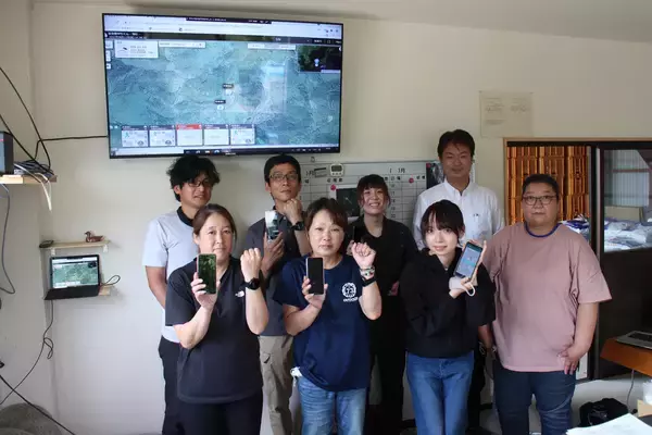 「スマート農業推進に向け、作業者の遠隔見守りソリューション「安全見守りくん」を高知県北川村ゆず農園の現場に実験的適用」の画像