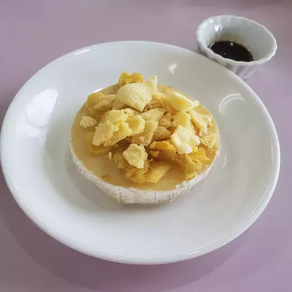 「「おさつスナック」40周年記念！『2色のおさつスナック 発酵バター味』2021年9月20日 (月)より秋限定発売さらに「おさつスナックプレゼント＆レシピ公開キャンペーン」を9月16日(木)より開始」の画像