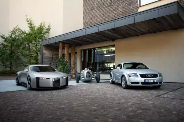 「Audi Concept C：刺激的な完全電動スポーツカーをプレビュー」の画像