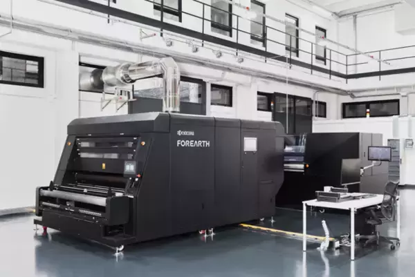 「京セラドキュメントソリューションズイタリアは、ミラノで開催される展覧会「The Gentleman」に協賛」の画像