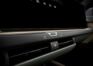 高感度静電容量式センサーIC、新型LEXUSに搭載