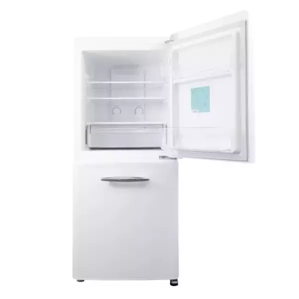 「e angle 静かで省エネな冷蔵庫が登場」の画像