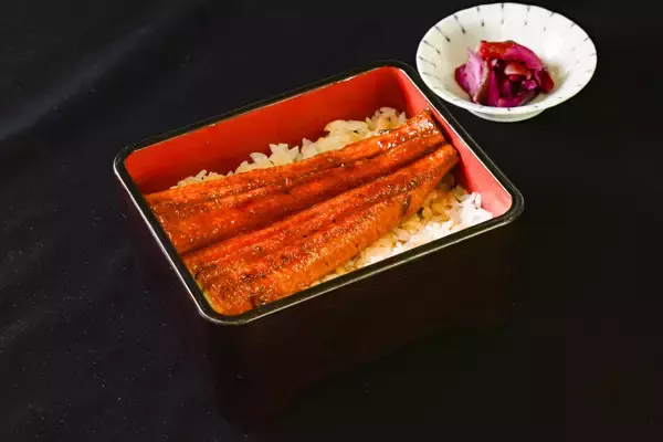 「「いきなり！うな重」　本格的な「うな重」を宅配専門「PFS笹塚店」で販売開始」の画像