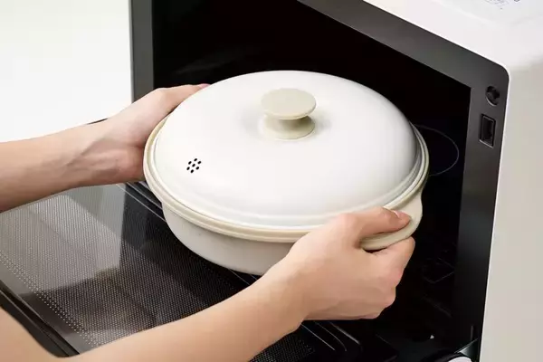 「電子レンジで料理が手軽に！e angleより電子レンジ調理器が新登場」の画像