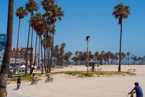 【銀座 蔦屋書店】ZENの個展 「Urban Equivalence — 都市等価論」を11月29日（土）より開催。写真を通じて都市空間と身体の関係性を表現する。