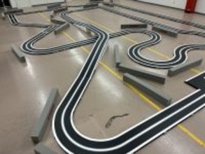 「もの創りで次世代の挑戦を支援 ヤマハ発動機試作技術部がブース出展と大会協力」