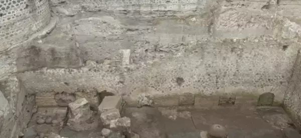 「「初代ローマ皇帝アウグストゥス終焉の地」とされる古代ローマ遺跡、発掘調査継続の危機！― 東京大学「ソンマ・ヴェスヴィアーナ発掘プロジェクト」、発掘調査継続に必要な1,500万円の支援を呼びかけ」の画像