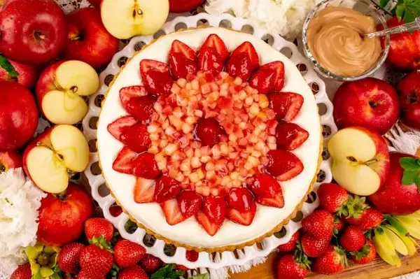 「【キル フェ ボン】実りの秋を感じる洋梨、リンゴ、柿とチョコレートのハーモニー「秋のフルーツを味わうショコラタルト」」の画像