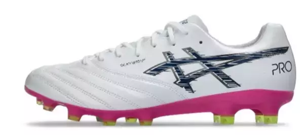 「アシックスのサッカーコーナー「DS LIGHT CLUB HOUSE」を展開　限定モデルの販売やプロ選手イベントを開催」の画像