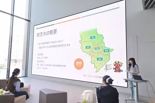 「隣接する学生マンションと多世代のコミュニティ形成を促進する新築分譲マンション『イニシア南茨木』立命館大学とコラボレーションした仮囲いアートをお披露目」の画像