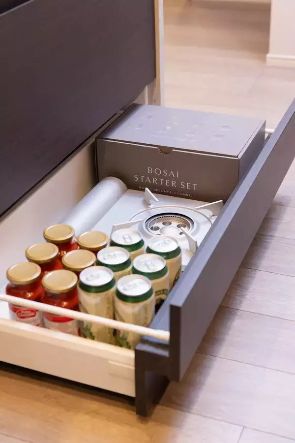 「【穴吹工務店】在宅避難を新基準に。サーパスマンション「防災セット」配布開始」の画像