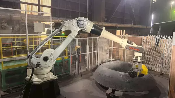 カマハラ鋳鋼所に遠隔操作グラインダーロボットシステム「Successor-G®」を納入