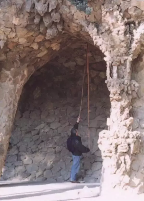 「〈ガウディ没後100年〉「ガウディに最も近づいた建築家」田中裕也氏がこれまでの軌跡を語る ― 国士舘大学HPに卒業生インタビューとして掲載」の画像