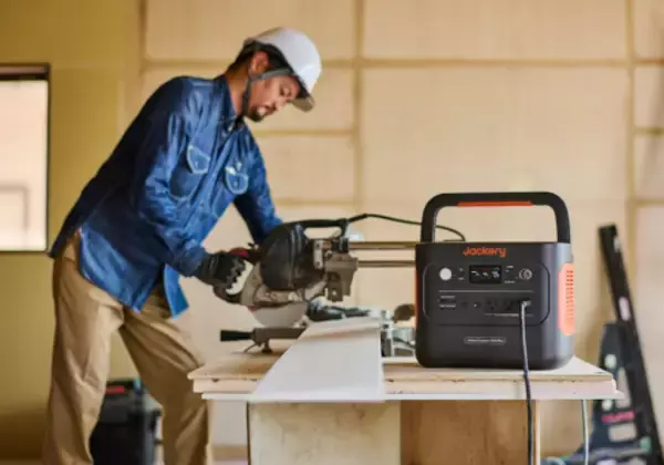「Jackeryが住宅建築業界の日本最大級イベント「JAPAN BUILD TOKYO」に初出展！2024年度グッドデザイン賞を受賞した瓦型太陽光パネルも初展示」の画像