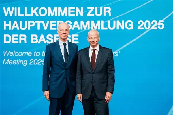 BASFグループ、全地域における強固な事業基盤により、特別項目控除前EBITDAはほぼ前年同期の水準に