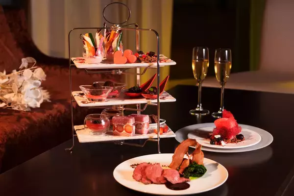 【ウェスティンホテル仙台】スイーツからセイボリーまで、チョコレートに包まれる心ときめくひととき「バレンタインハイティー」