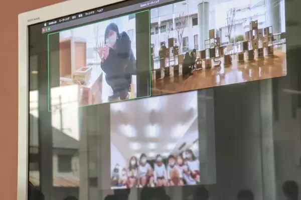 「大阪電気通信大学 建築学科が近隣幼稚園に廃材を使った収納BOXを贈呈 -- 学生による地域貢献・地域連携・SDGsの取り組み」の画像