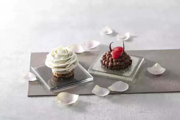 「【東京ミッドタウン】ザ・リッツ・カールトン東京考案のメニューが登場！期間限定の屋外ラウンジ「ROKU〈六〉 MIDTOWN BLOSSOM LOUNGE」」の画像