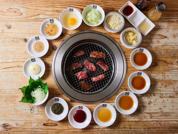 【牛角】2026春夏グランドメニューは色々アップデートします‼ アレンジ無限大！トッピング＆タレを16種に拡充。人気すぎて販売休止の“たれ焼肉”が復活「ジャンダレ」カルビシリーズ登場